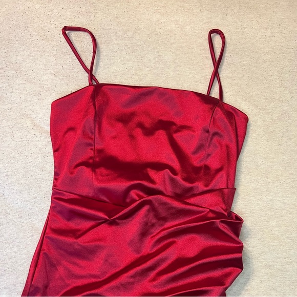 Windsor Wrapped in Satin Mini Dress NWOT - Picture 5 of 8